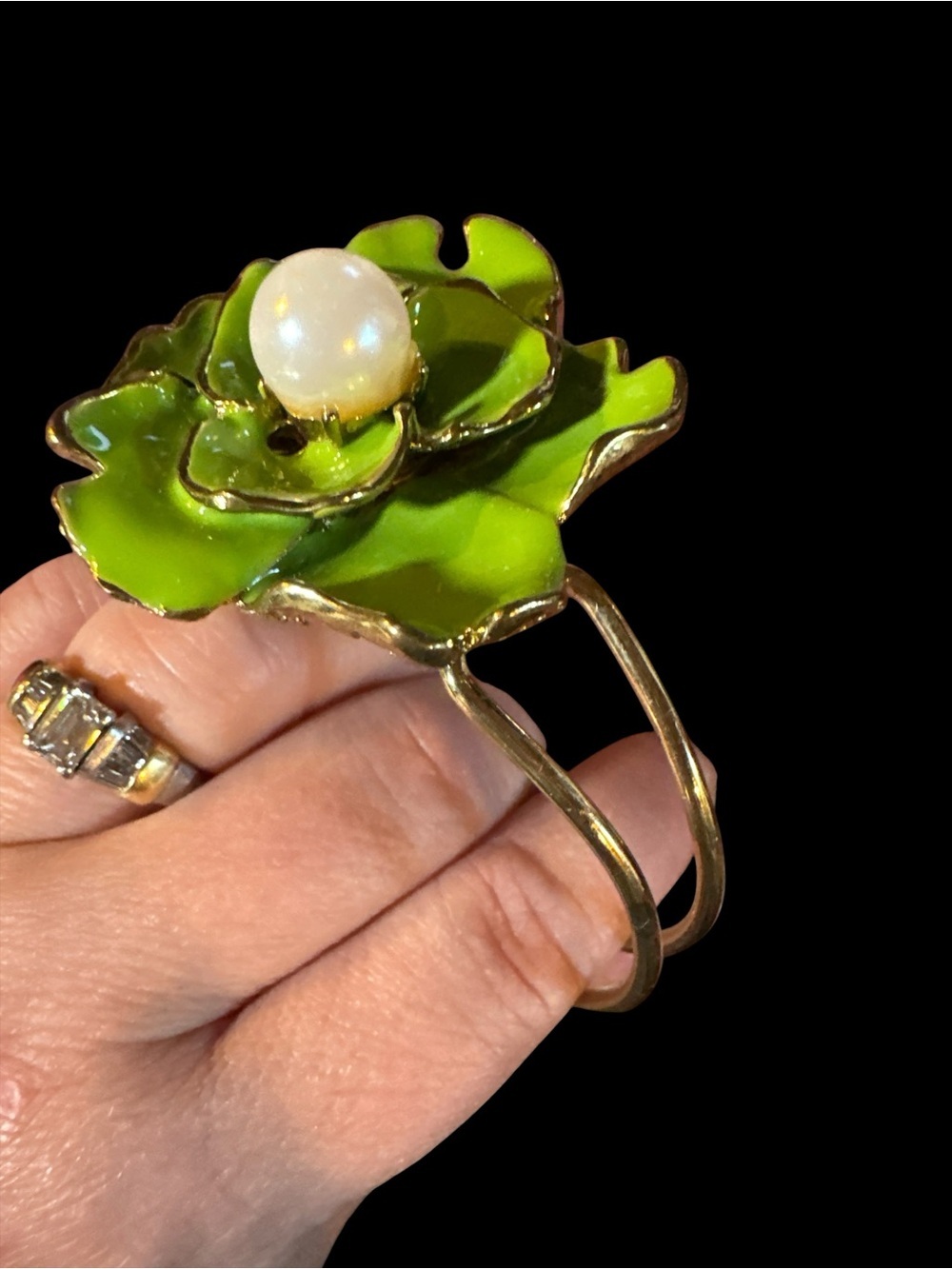 Green Enamel Gold Tone Metal Flower Bracelet with Pearl Accent